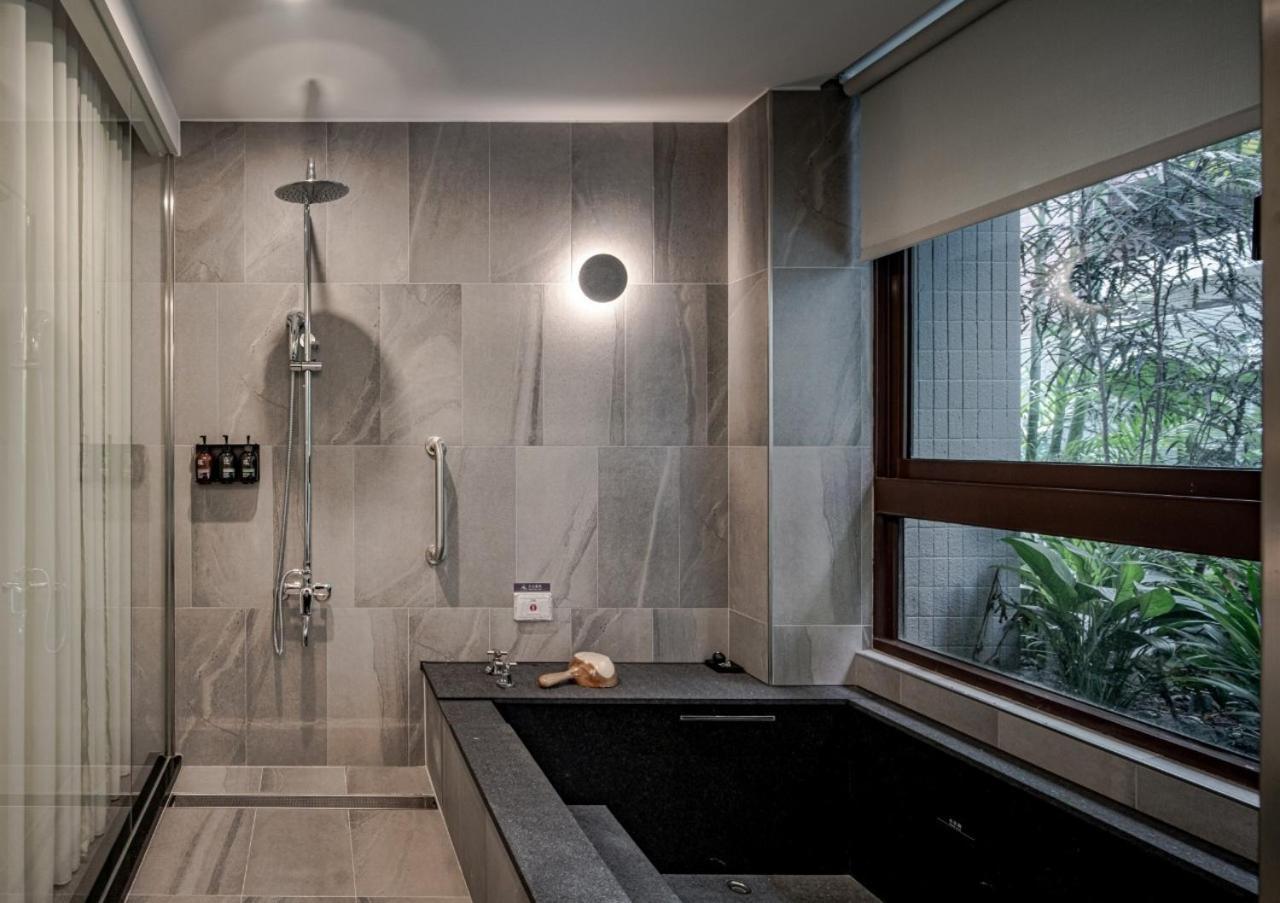 Crownshine Resort Jiaoxi Rom bilde